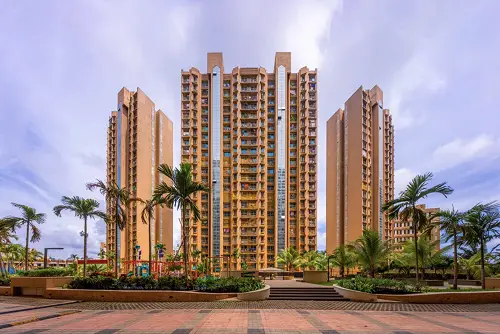 Why Invest in Malad West Real Estate Image